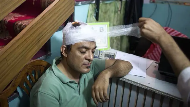 نعیم‌الله یک شهروند خبرنگار افغان این عکس را از آقای سعیدی گرفته است. مجید سعیدی می‌گوید در این ماجرا آسیب جدی ندیده و حالش خوب است