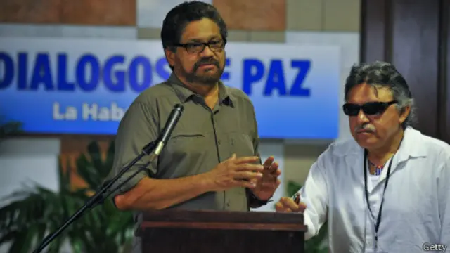 Representantes de la FARC en negociaciones en Cuba