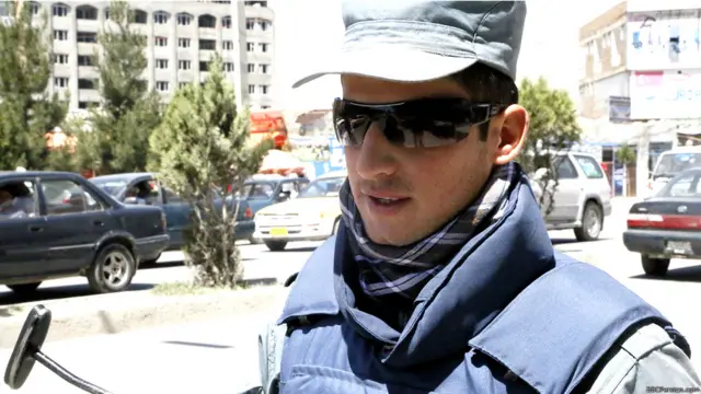 پلیس بسیاری از نیروهای ذخیره خود را بیرون آورده است. دانشجویان آکادمی پلیس کابل بخشی از این نیروها هستند. شیراز محمد دانشجوی سال دوم اکادمی پلیس کابل گفت که این نیروها مطمئن هستند که در کار خود موفق می شوند. 