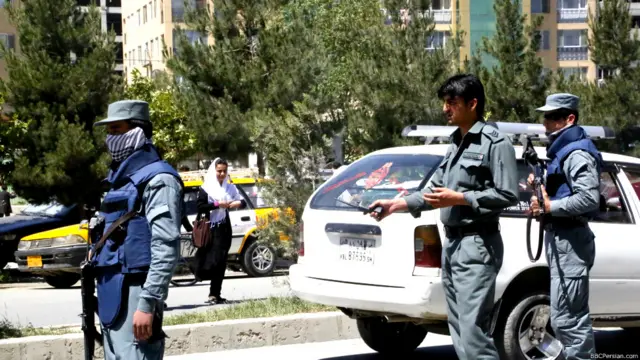 تقریبا همه نزدیک به چهار صد هزار نیروی امنیتی و دفاعی افغانستان برای تامین امنیت انتخابات ریاست جمهوری بیست و چهارم جوزا بسیج شده‌اند.