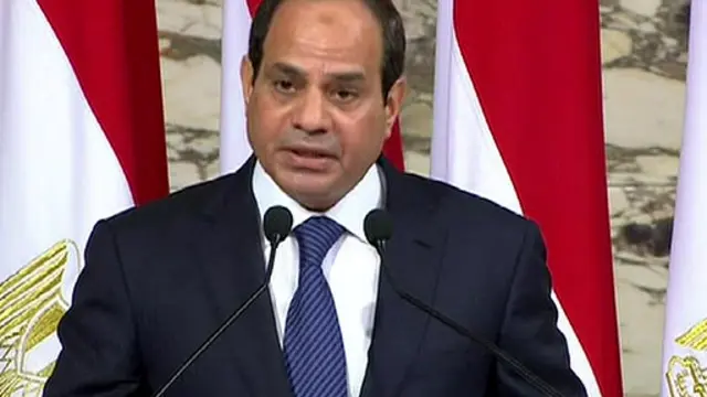 تعهد السيسي باتخاذ اجراءات صارمة للتعامل مع الاقتصاد المصري