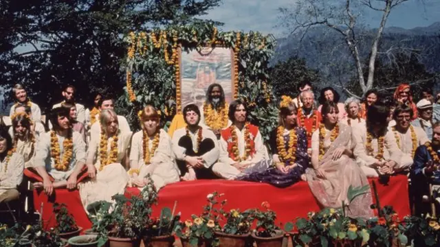 في شهرَيْ مايو/ آيار ويونيو/ حزيران من كل عام يصل عدد السكان إلى مليون نسمة تقريبا من 300 ألف فقط