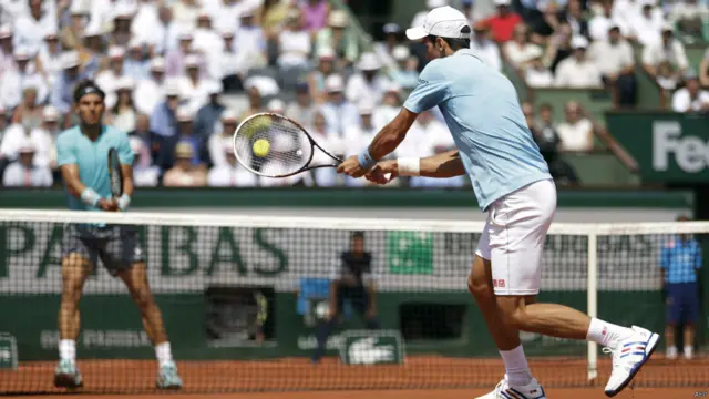 پس رقابت نزدیک در ست اول، مرد شماره دو تنیس موفق شد این را 3-6 پیروز شود