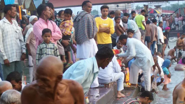 हरिद्वार में गंगा स्नान