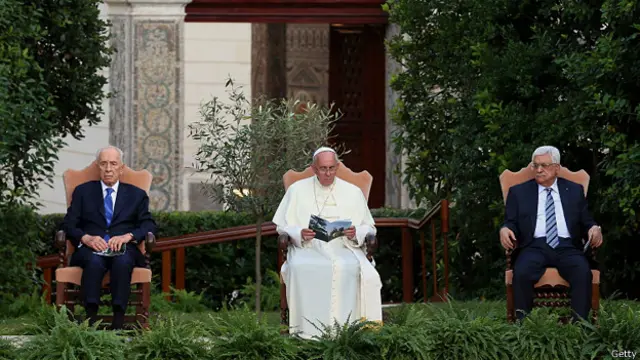 Папа, Махмуд Аббас и Шимон Перес