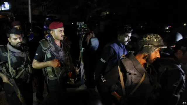 В аэропорту Джинна в Карачи