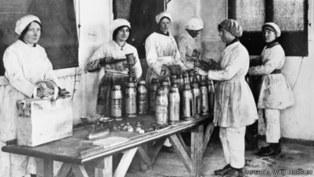 مخاطر العمل في مصانع الذخيرة كانت كبيرة واثاره فادحة 