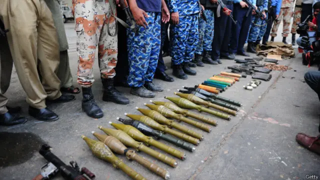 پانچ برسوں کے دوران غیر قانونی اسلحہ رکھنے کے جرم میں 1500 افراد کو گرفتار کیا گیا ہے