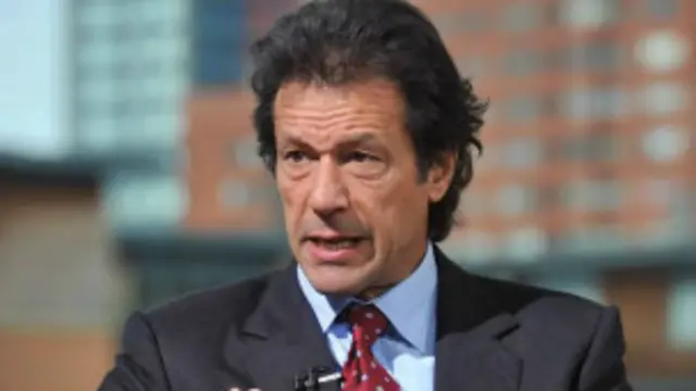 امداد کےبغیر خیبر پختونخوا کی حکومت بےگھر لوگوں کے بحران سے نمٹنے میں کامیاب نہیں ہو سکےگی: عمران خان