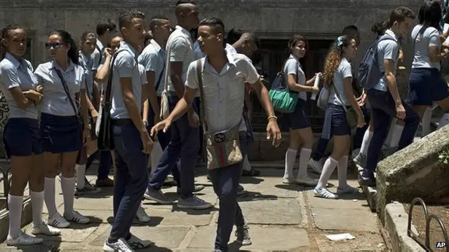 Estudiantes cubanos