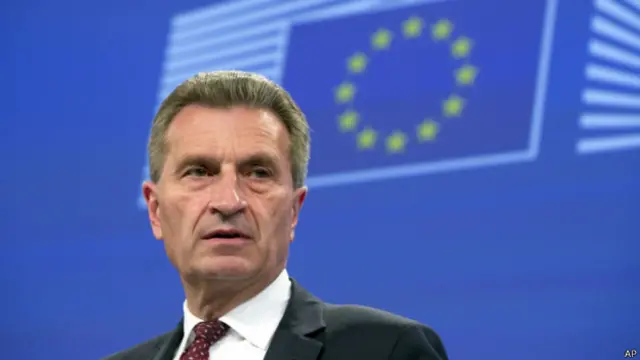 По словам Гюнтера Эттингера, переговоры могут продолжиться уже во вторник или в среду