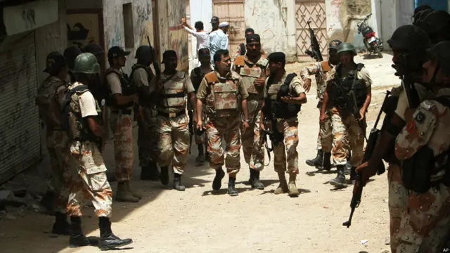 एयरपोर्ट सिक्योरिटी फोर्स के प्रशिक्षण केंद्र पर हमला, कराची, पाकिस्तान