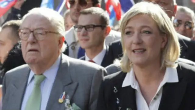 وصفت تعليقات لو بان بأنها "عنصرية"