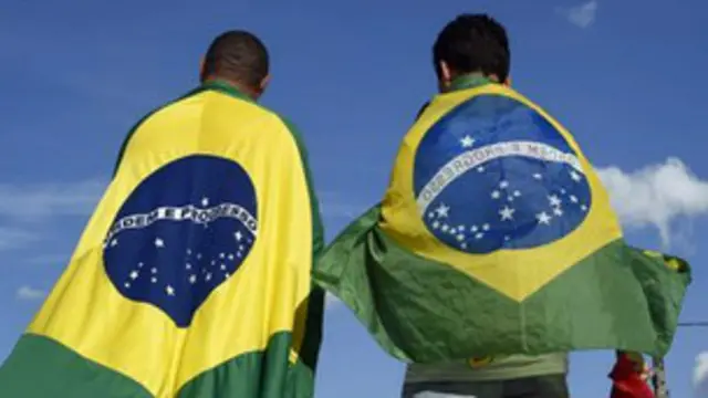 د فوټبال د نړیوال جام لومړۍ لوبه د کوربه برازيل او کرويشيا ترمنځ ده