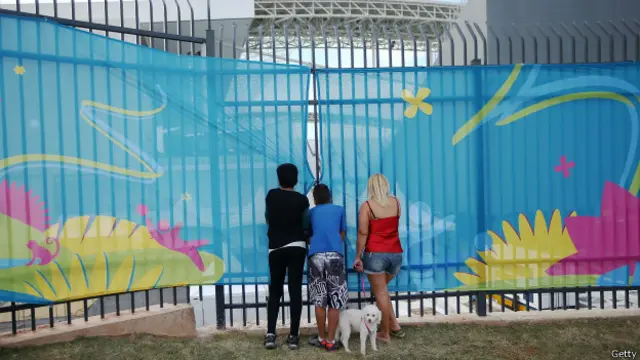 Болельщики у стадиона