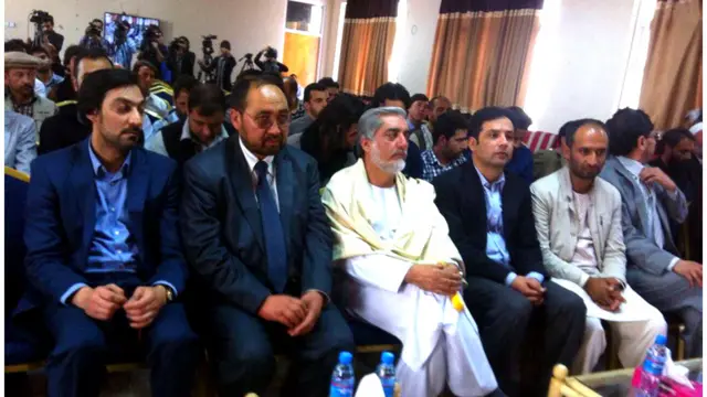 شماری از سازمانهای اجتماعی در کابل از آقای عبدالله اعلام حمایت کردند.