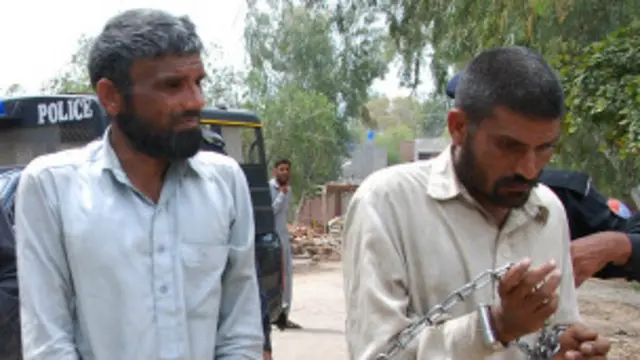 یہ دونوں بھائی قبروں سے مردے نکال کر کھانے کےالزام میں اس سے پہلے بھی دوسال جیل کاٹ چکے ہیں