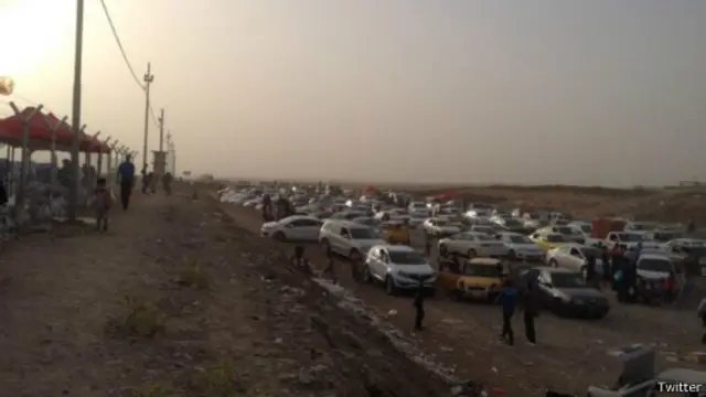 له موصل او تکریت نه خلک په هره ممکنه وسیله وځي