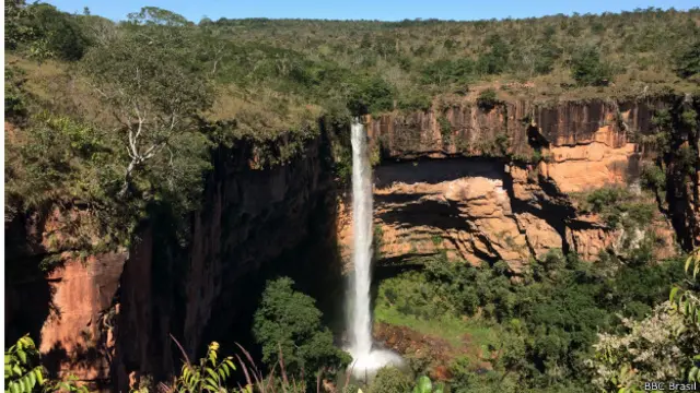 Cachoeira do Véu de Noiva | Foto: Camilla Costa/BBC Brasil