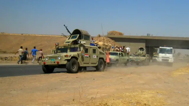 قوات الجيش العراقي انسحبت من مواقعها في الموصل عند دخول مسلحي داعش.