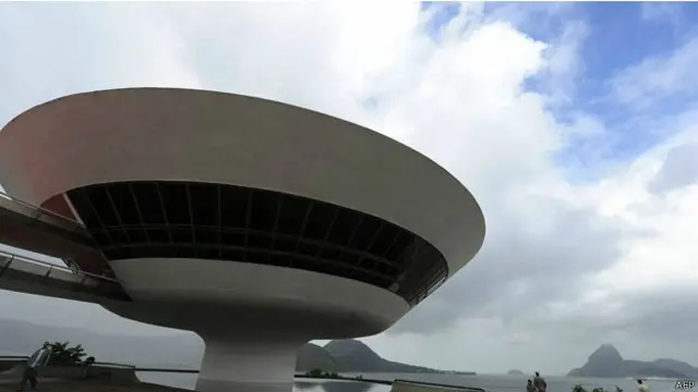 उड़न तश्तरी