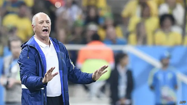 Ông Scolari đã tỏ ý giận dữ về nhận xét của huấn luyện viên Hà Lan