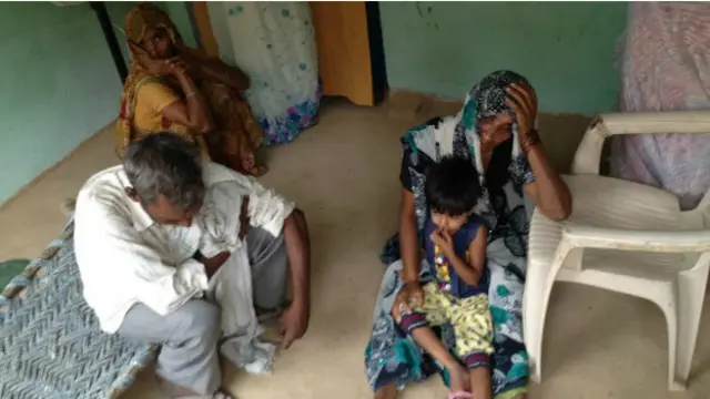 لڑکی کا خاندان پسماندہ ذاتوں میں سے ایک یادو ذات سے ہے
