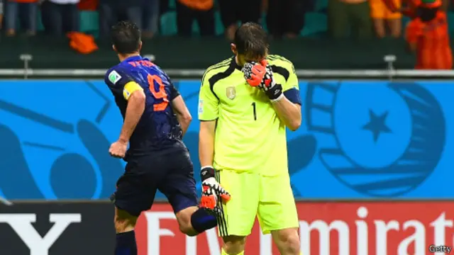 سپین کے کپتان گول کیپر انکا کیسیئس نے اپنی زندگی کا بدترین میچ کھیلا