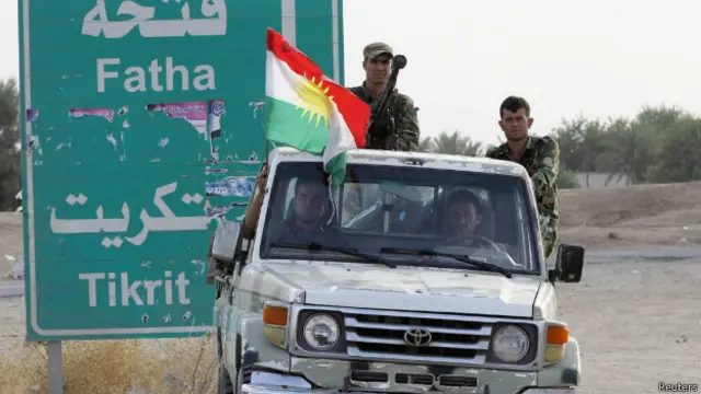 Guardias de seguridad kurdos iraquíes