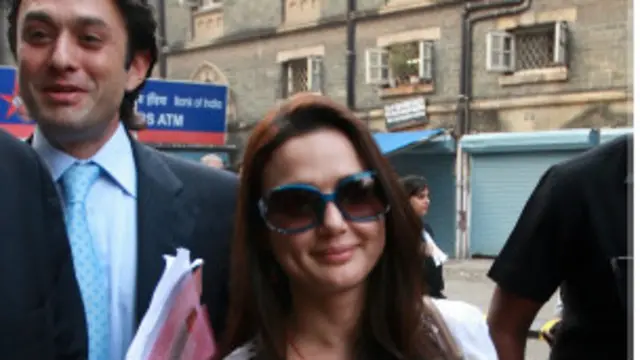 یہ واقعہ 23 مئی کو انڈین پریمیئر لیگ کے ایک میچ کے دوران پیش آیا تھا