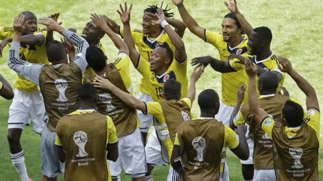 اب تک اس ورلڈ کپ میں گول کے بعد کولمبیا کی ٹیم کا جشن منانے کا انداز سب سے نرالہ ہے۔