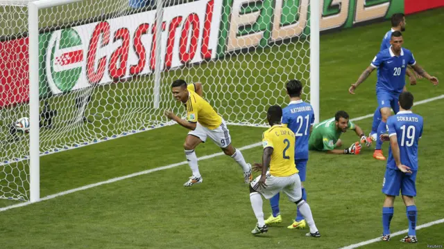 کولمبیا کے گٹری ایرز نے میچ کے 58 ویں منٹ میں کارنر پر دوسرا گول کر کولمبیا کو دو گول کی ورتری دلا دی۔