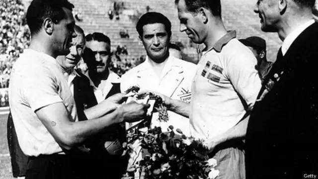 Obdulio Varela (esq.) (Getty)