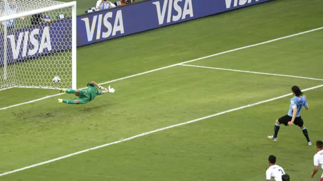 یوراگوئے اور کوسٹاریکا کے میچ میں یوراگوئے کے اینڈنسن گوانی نے پہلے ہاف میں پنلٹی پر گول کیا۔ 