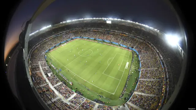 اٹلی اور اور انگلینڈ کے درمیان یہ میچ منوس میں ایمازونیا سٹیڈیم میں کھیلا گیا۔ 