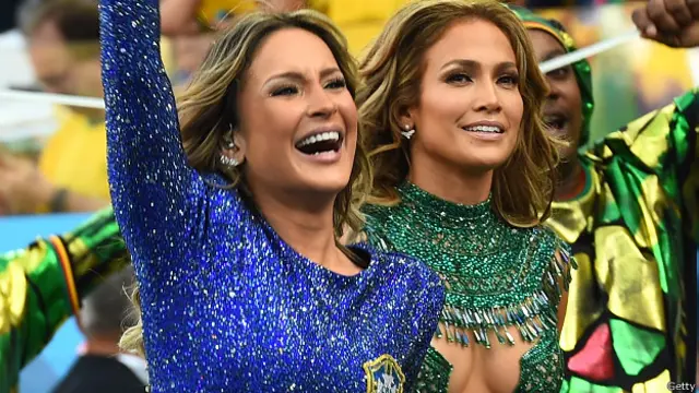 जेनिफ़र लोपेज और क्लॉडिया