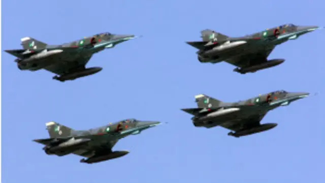 د پاکستان جنګي الوتکې له تېرو څو ورځو راهيسې په قبايلي سيمو بريدونه کوي