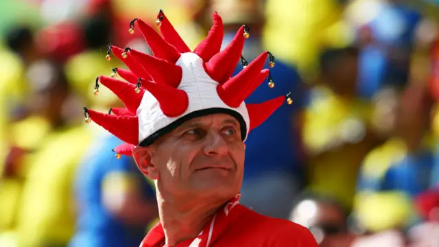 ګڼ شمېر سویټرزلنډیان د خپلې لوبډلې د ملاتړ لپاره لوبغالي ته راغلي و.