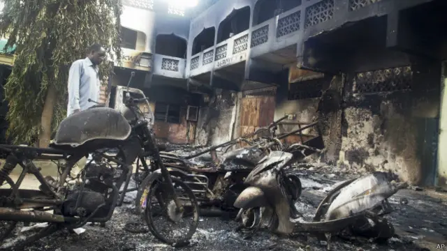 केन्या के पेकेटोनी में चरमपंथी हमला