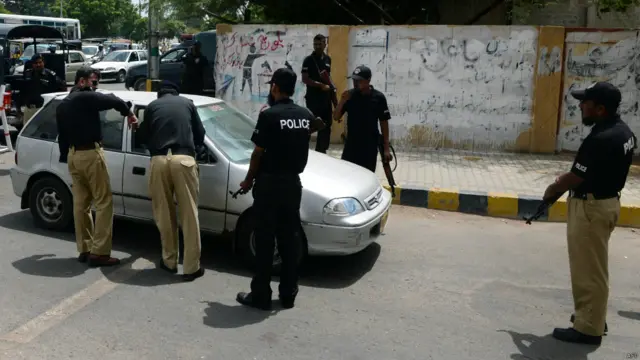 فوجی کارروائی اور غیر قانونی تنظیم تحریک طالبان کی جانب سے جوابی کارروائیوں کی دھمکی کے بعد ملک بھر میں سکیورٹی کے اقدامات مزید سخت کر دیے گئے ہیں۔ 