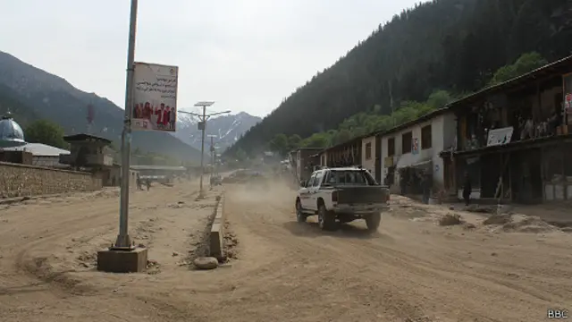 د نورستان د ولایتي شورا مشر وايي، د ولایت مرکز پارون هم تر ګواښ لاندې دی