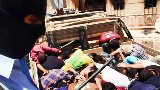 Prisioneros iraquíes en manos de ISIS 
