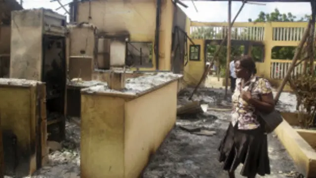 گذشتہ مہینے کے اوائل میں لامو میں ہوٹلوں اور پولیس سٹیشنوں پر شدت پسندوں کے حملے میں 60 افراد ہلاک ہوئے تھے