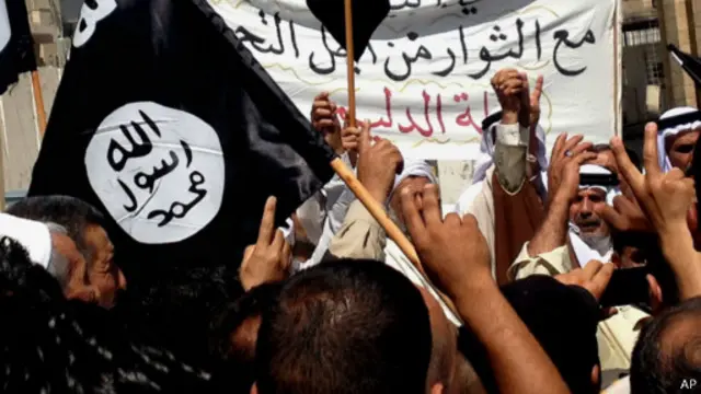 مقاتلو داعش تواصل زحفها وأنباء تشير إلى استيلائهم على أحياء من مدينة بعقوبة.