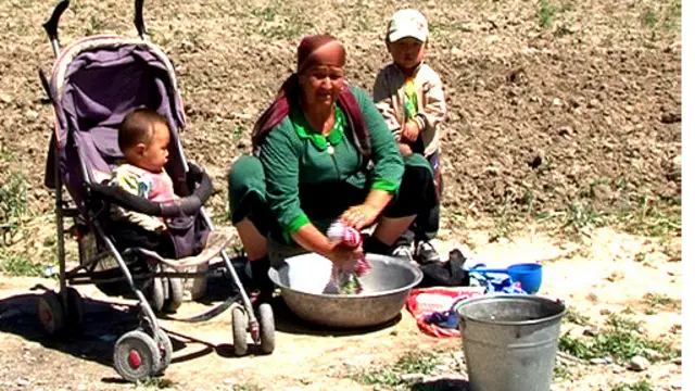 Аксарият баракликлар қариндошлари билан ва ё ижарада яшашга мажбур