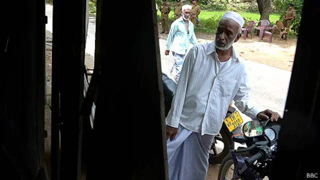 ප්‍රහාරවලින් දහස් ගණනක පිරිසකට උන් හිටි තැන් අහිමි විය 