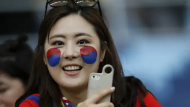 یہی کپڑے جنوبی کوریا کے حامیوں کی شناخت بن گئے