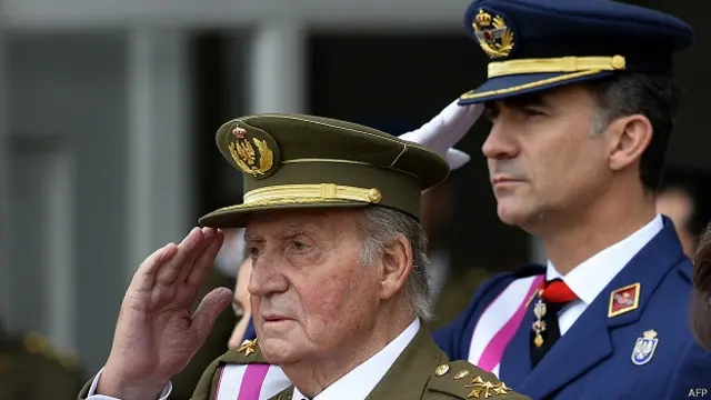 خوان کارلوس و پسرش فیلیپه، پادشاه جدید اسپانیا