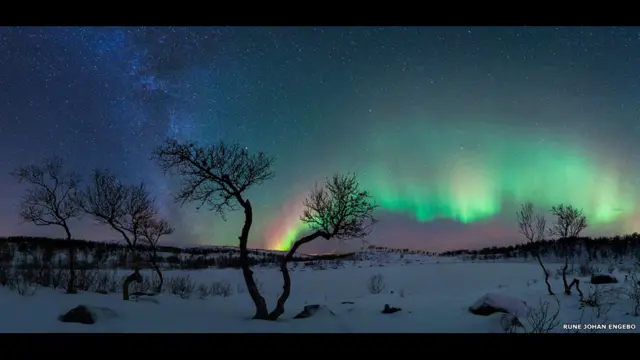 На фото: "Ранкова зоря та Чумацький Шлях", автор Руне Йохан Енгебо.