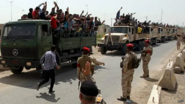 تطوع الشباب الشيعة للقتال ضد داعش وحماية الأماكن الشيعية المقدسة